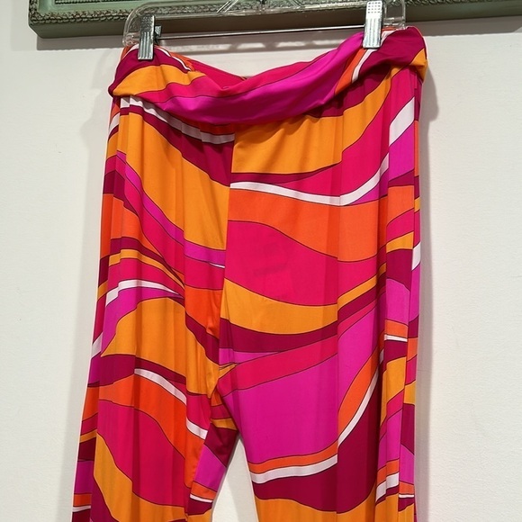 Trina Turk Women's Large Standard groovy Vivid Vista Swim Pants new with tags - Picture 3 of 6